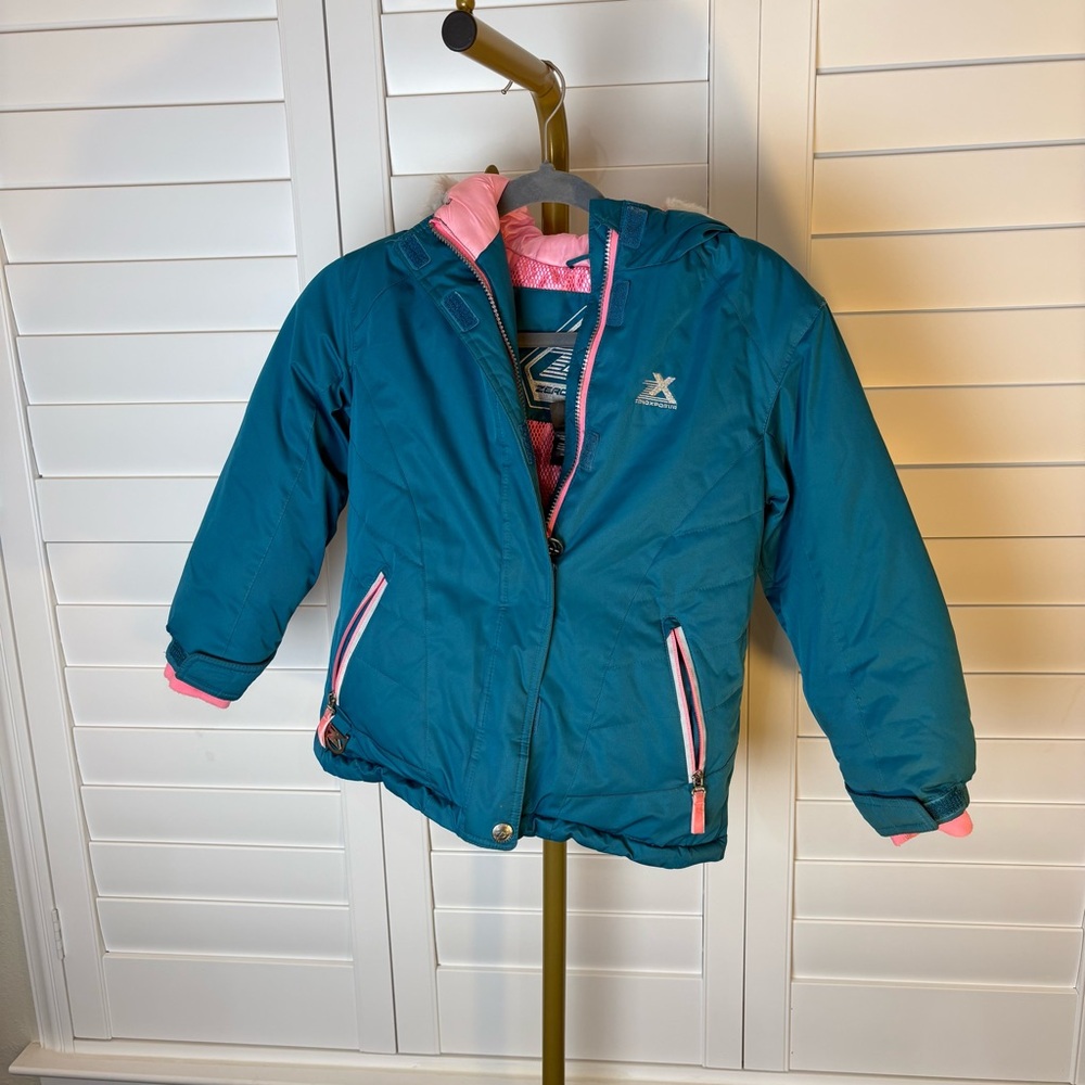 ZeroXposur Teal and Pink Puffer Jacket
0328